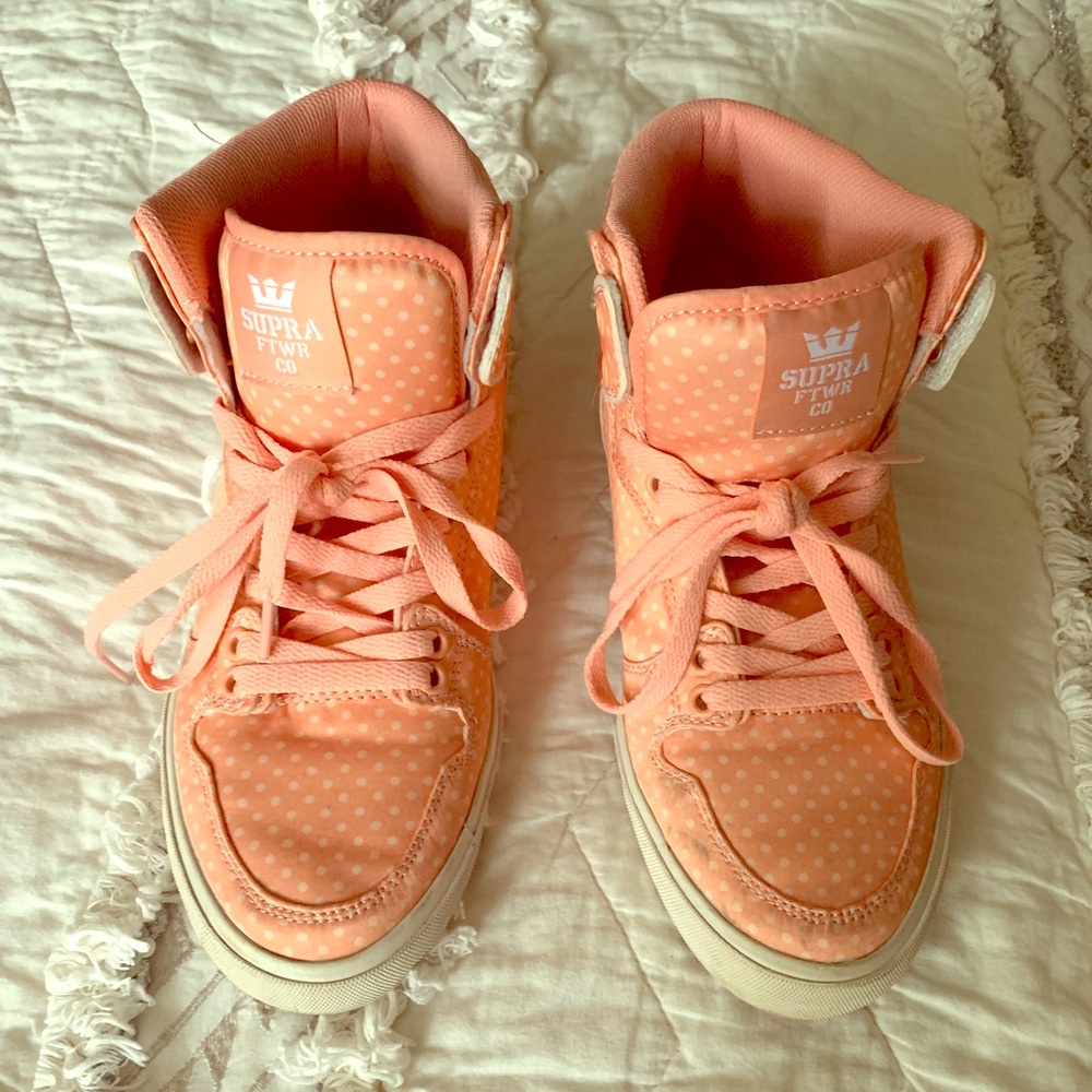 Peach, polka dot Supra hi top sneakers